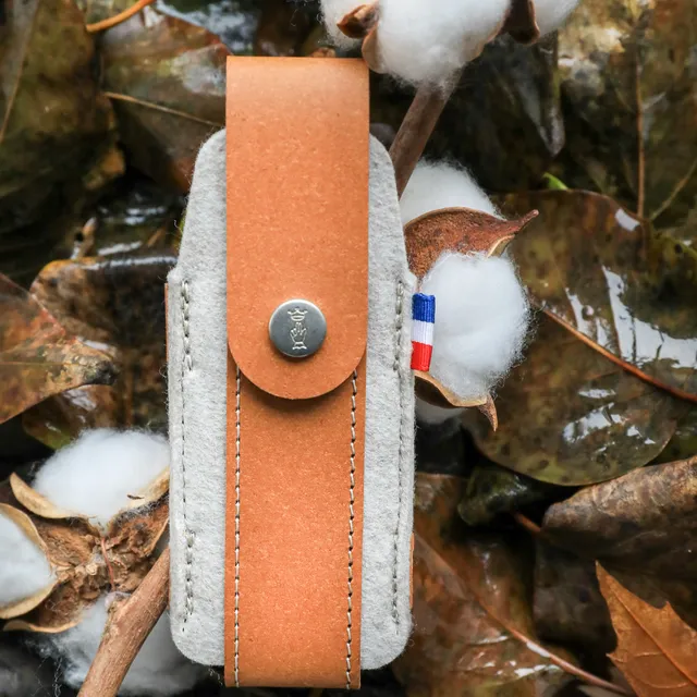 opinel-medium-outdoor-sheath-collection-france image 1