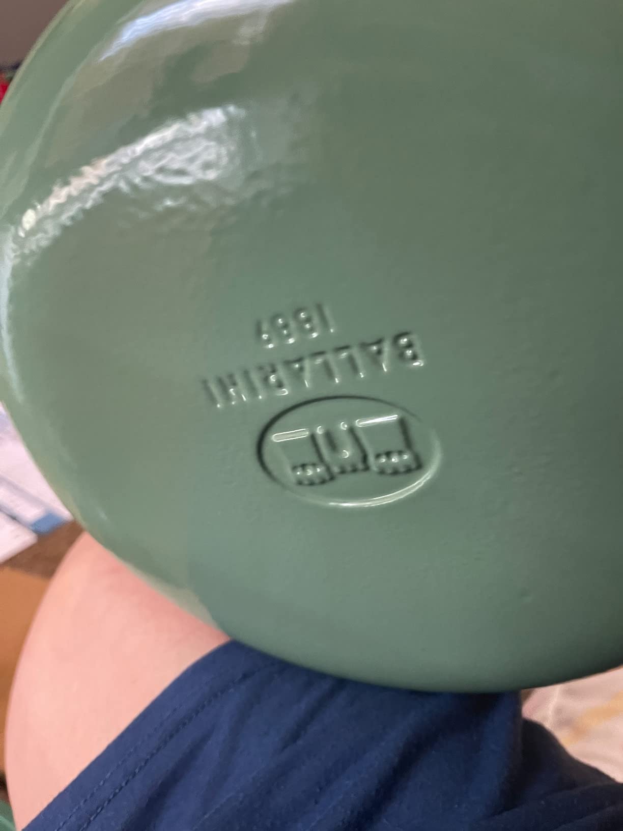 Great pot, but lid is heavy