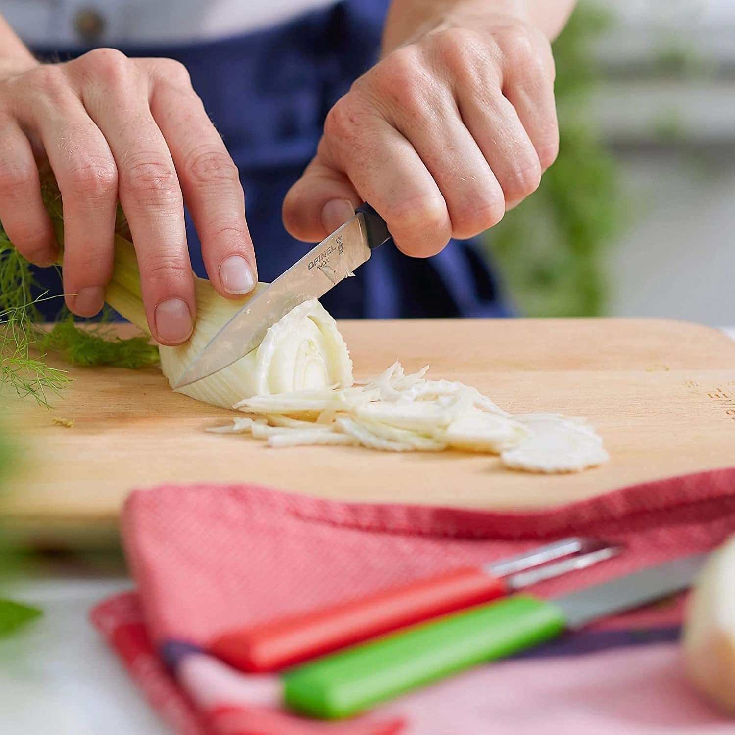 opinel-les-essentials-trio-set-paring-serrated-paring-and-peeler-dishwasher-safe image 5