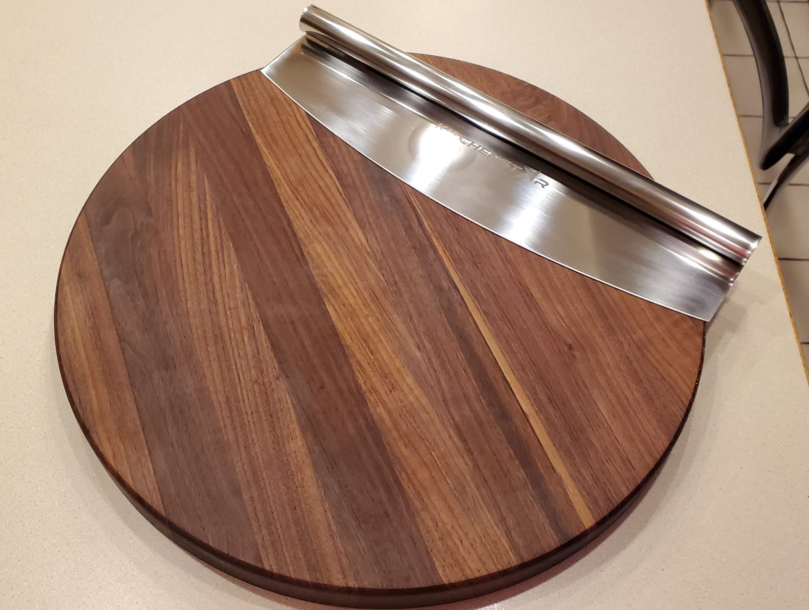 Great board, but needs oiling