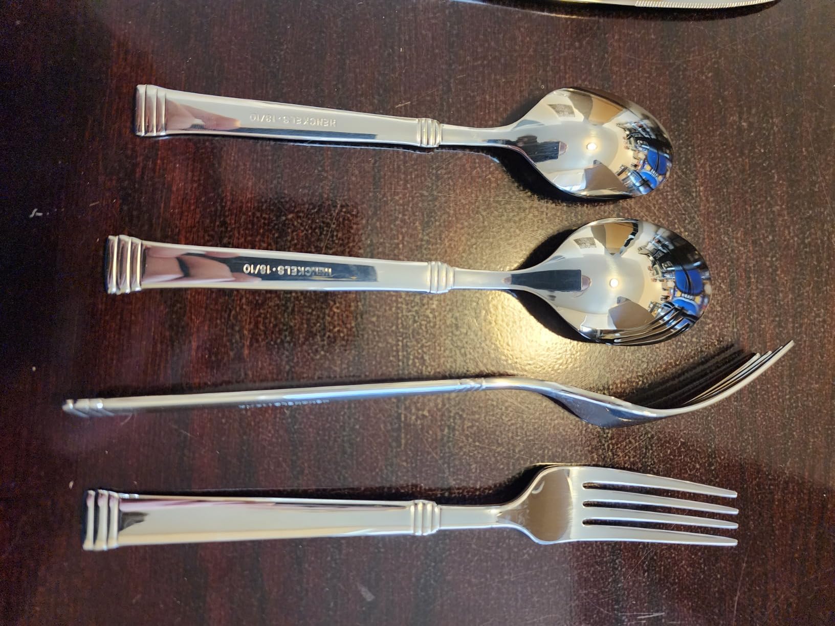 Good set, but forks have sharp tines