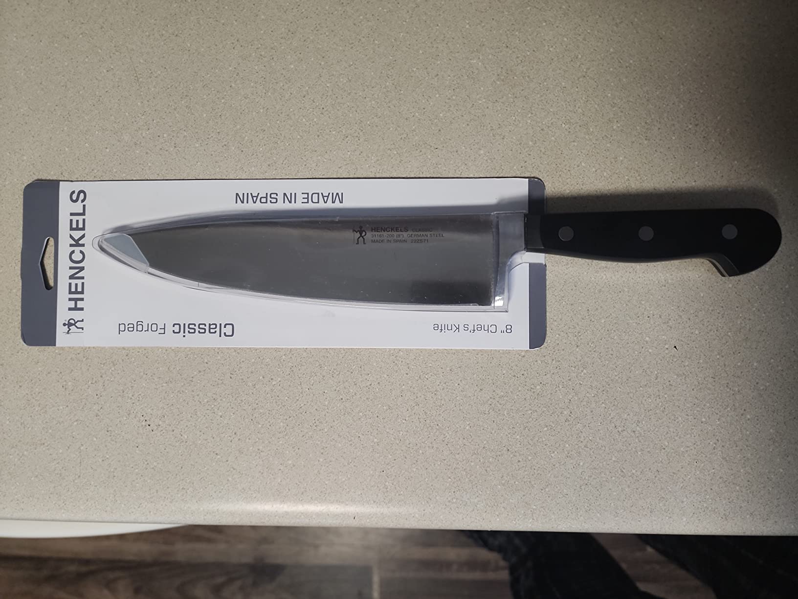 Solid knife