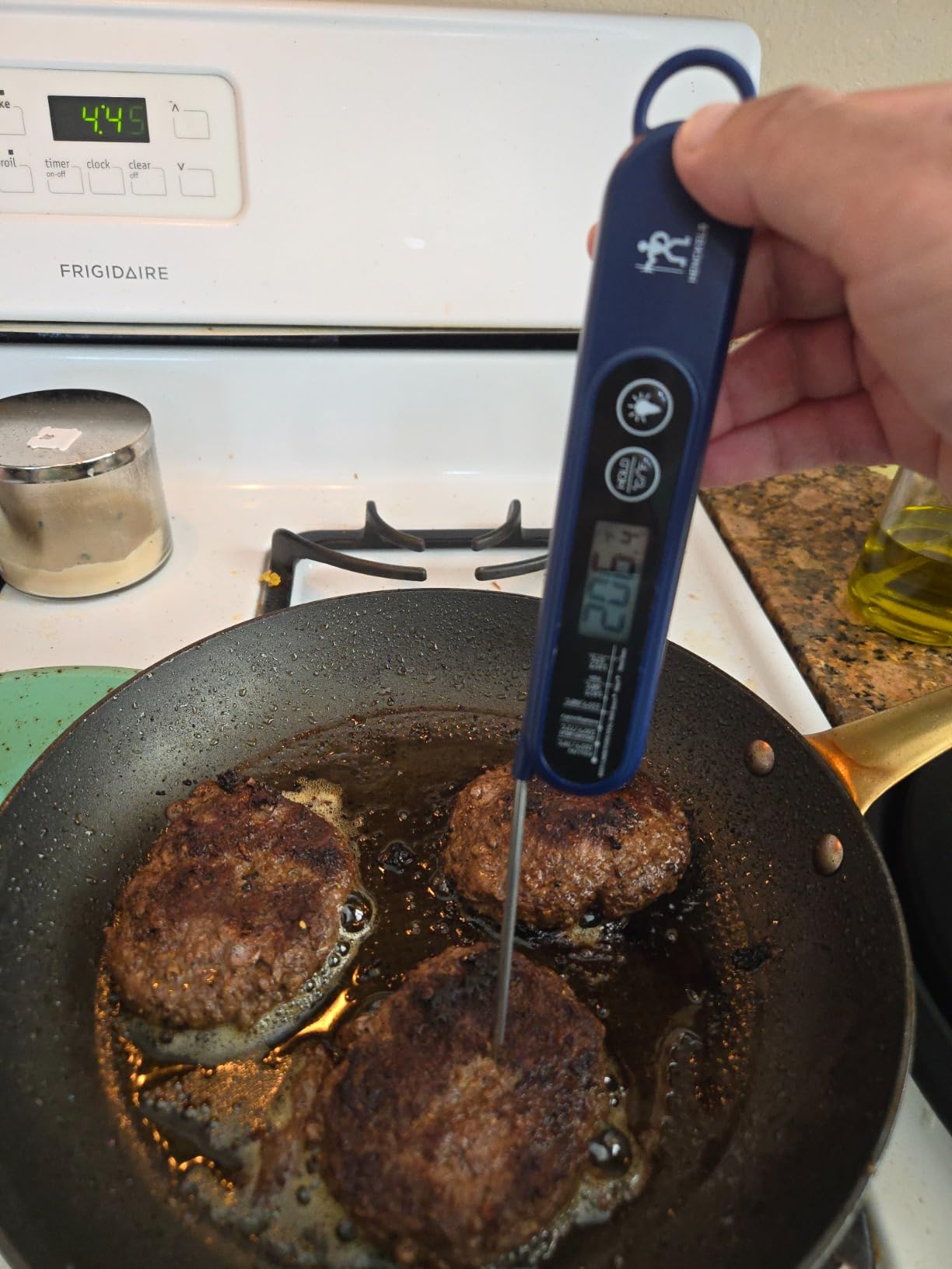 Good thermometer, but probe is delicate