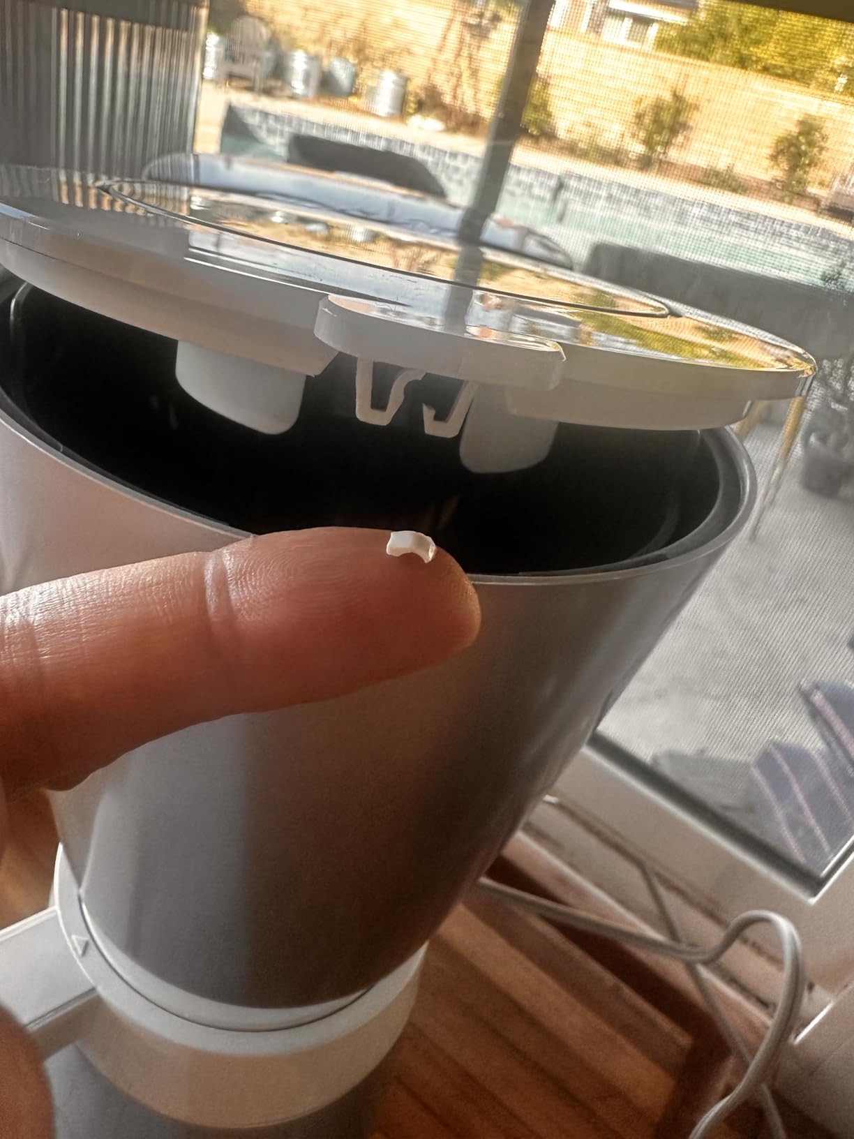 Carafe leaks