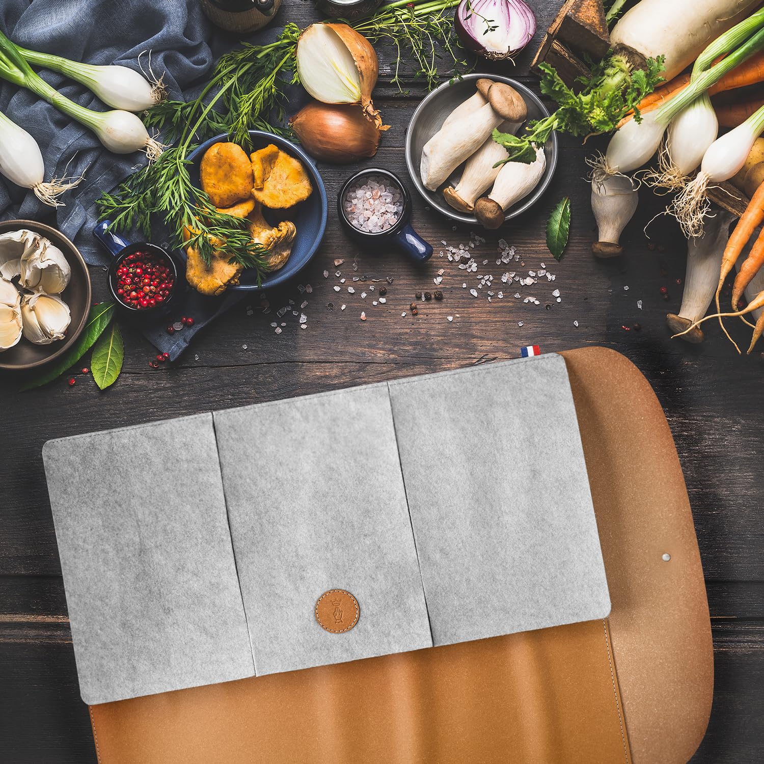 opinel-8-slot-recycled-leather-knife-roll-fits-up-to-8-chef-knives-made-in-franc image 7
