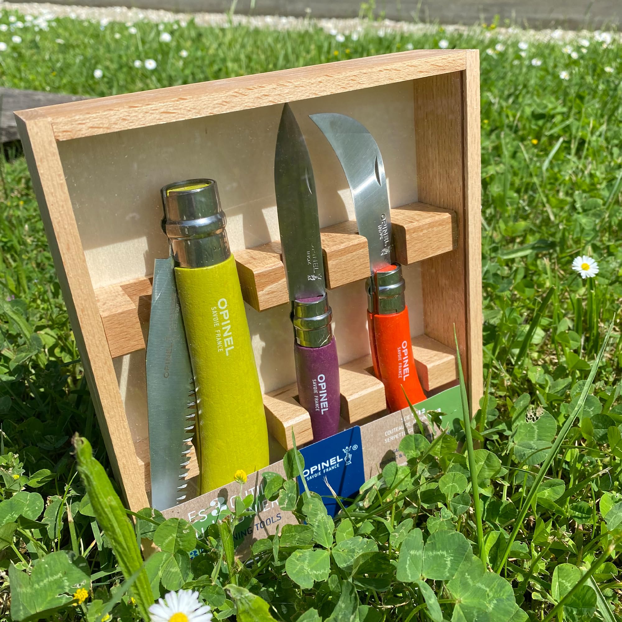 opinel-3-piece-gardening-tool-set-no-12-folding-saw-no-8-pruning-knife-no-8-gard image 4