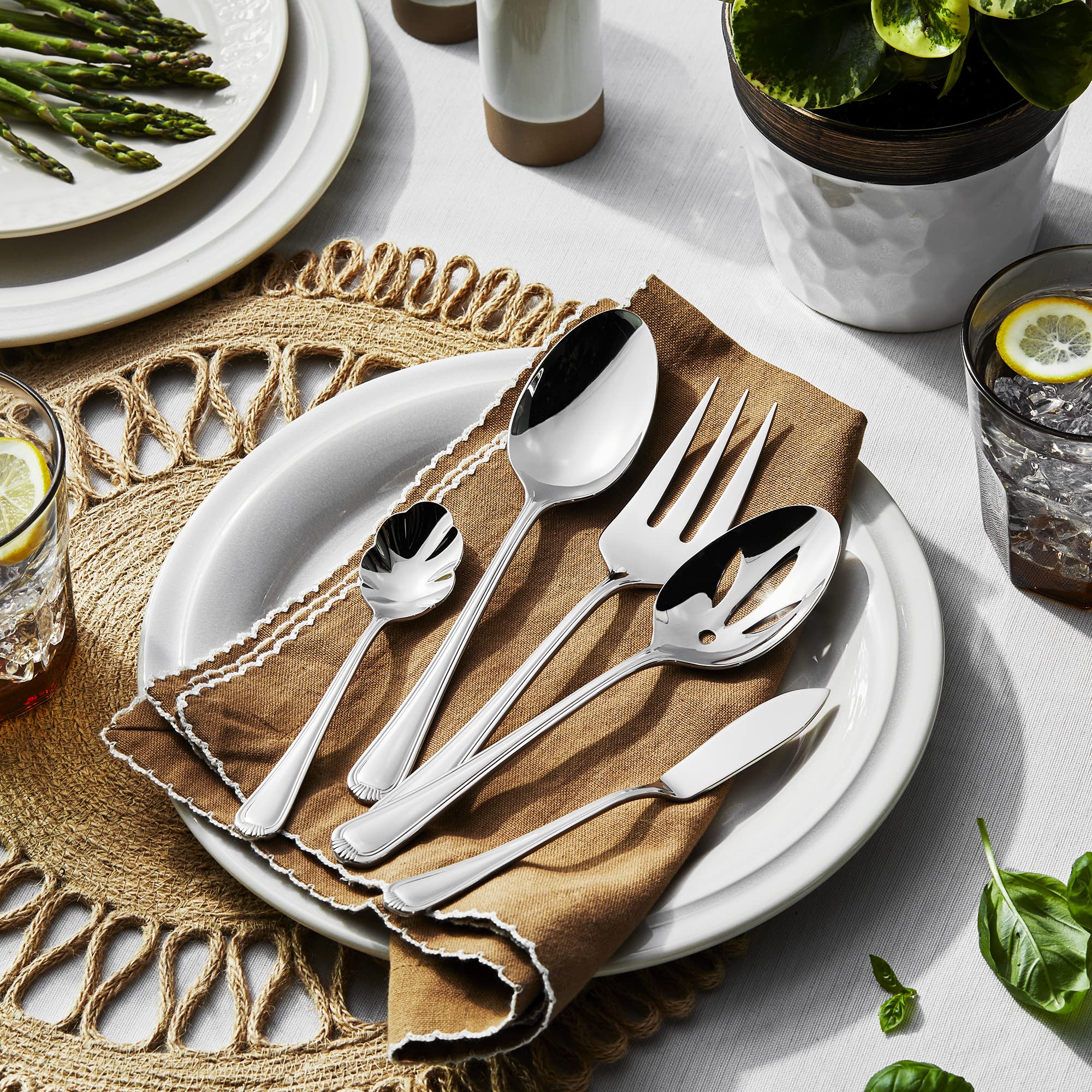 henckels-alcea-65-piece-stainless-steel-flatware-set image 5