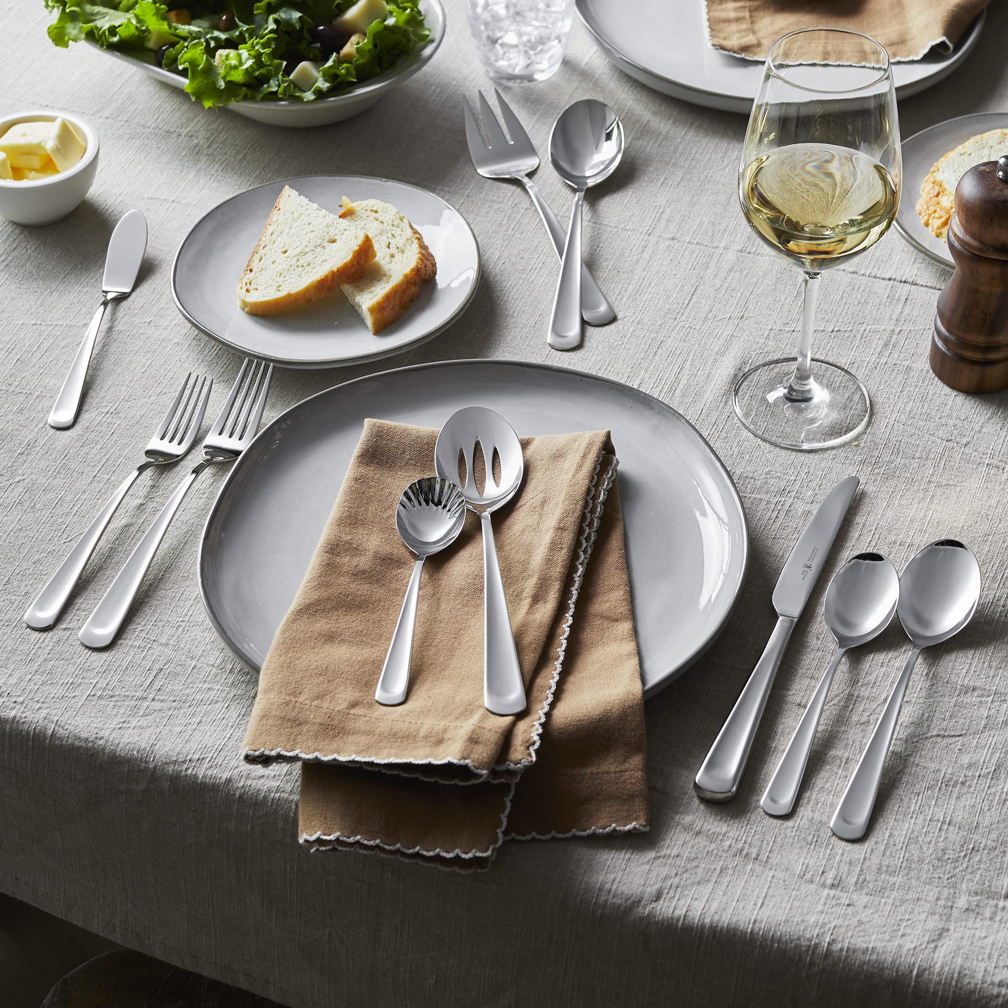 henckels-silvano-45-piece-18-10-stainless-steel-flatware-set-silver image 5
