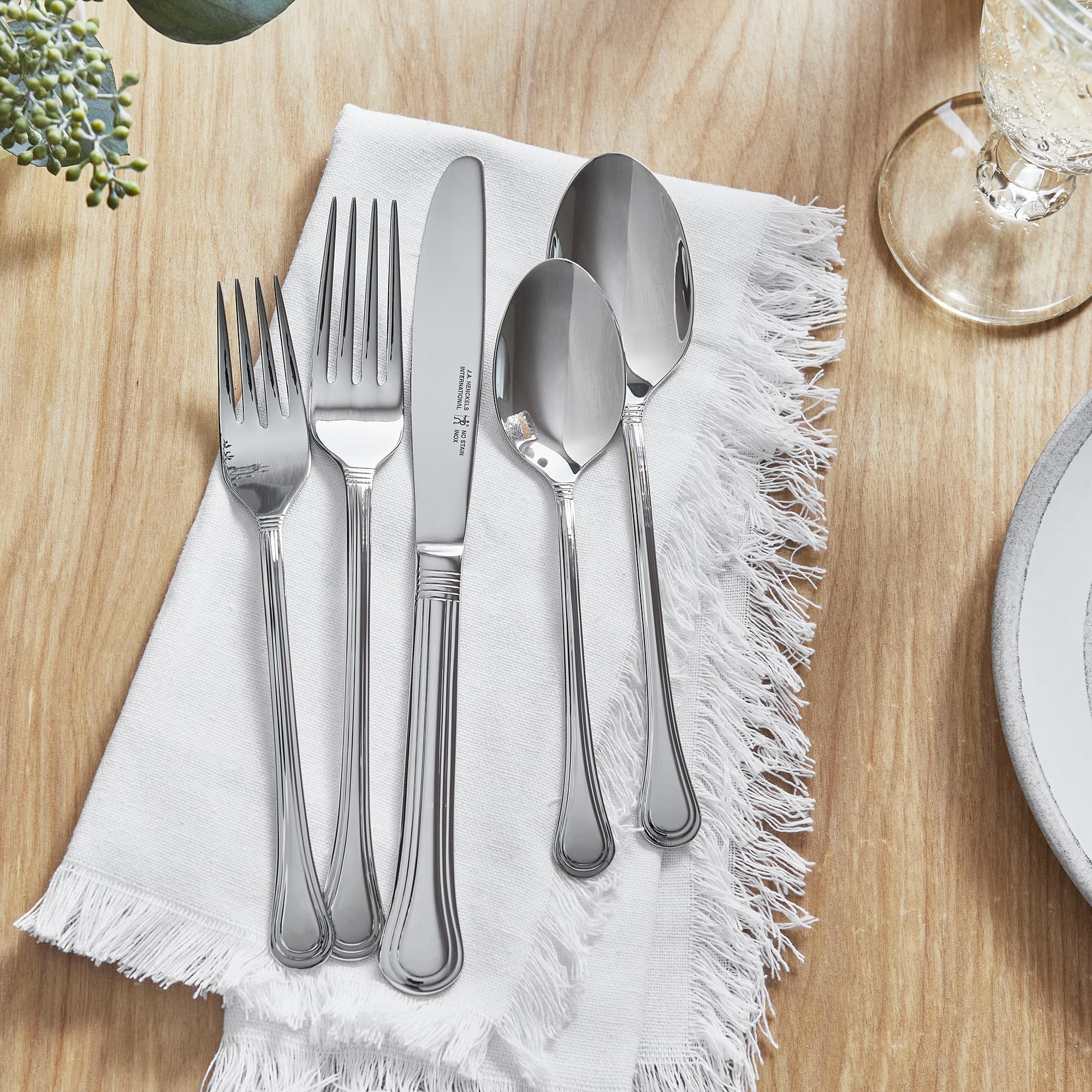 henckels-65-piece-astley-flatware-set-silver-18-10-stainless-steel image 4