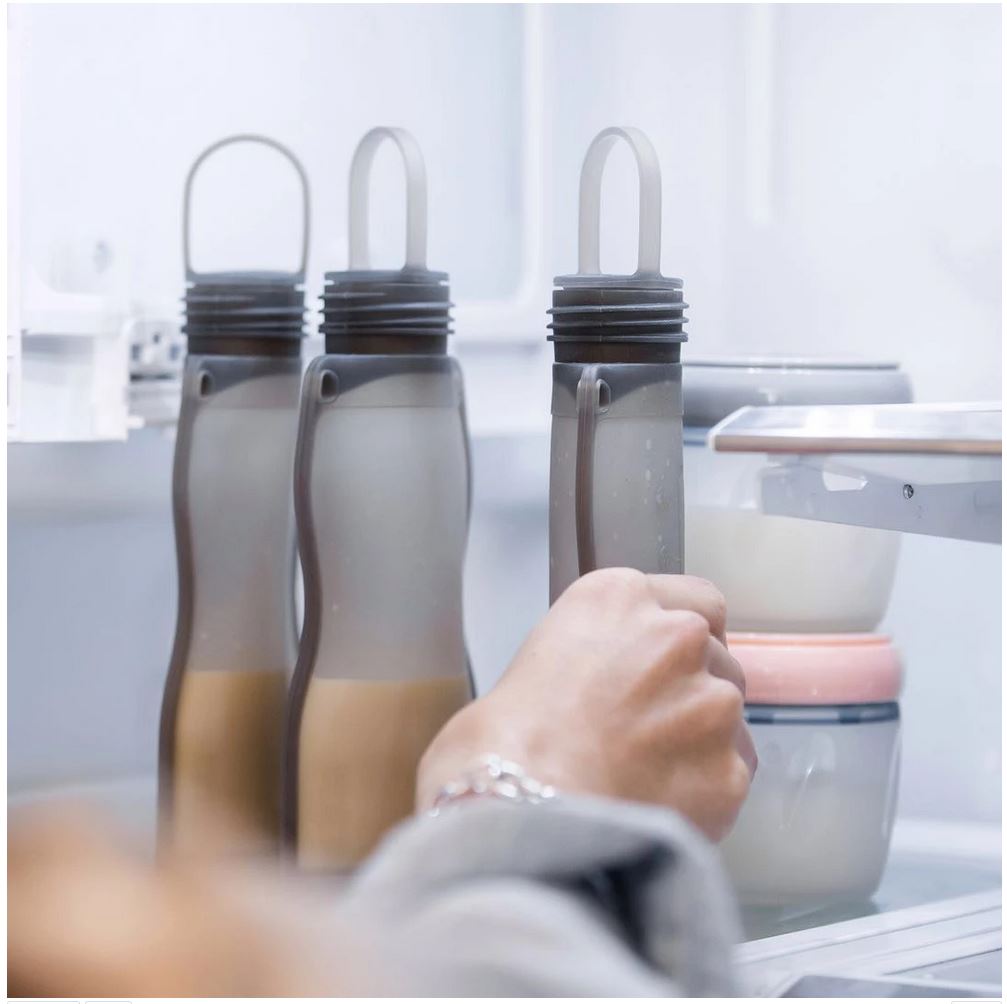 haakaa-silicone-milk-storage-bag-sippy-spout-combo image 4