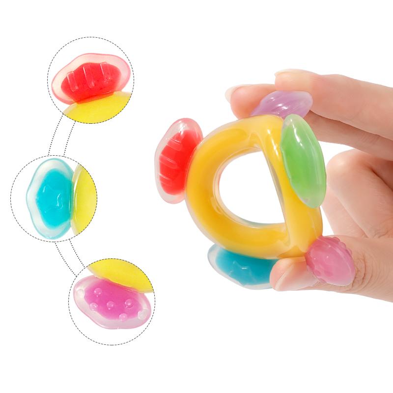 haakaa-silicone-ferris-wheel-teether-freezable-food-grade-silicone-teething-reli image 3