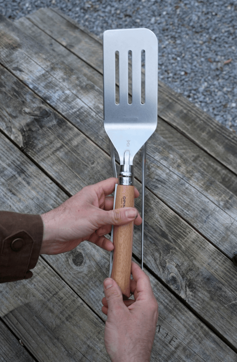 opinel-grilling-set-no-12b-folding-knife-spatula-and-tongs image 2