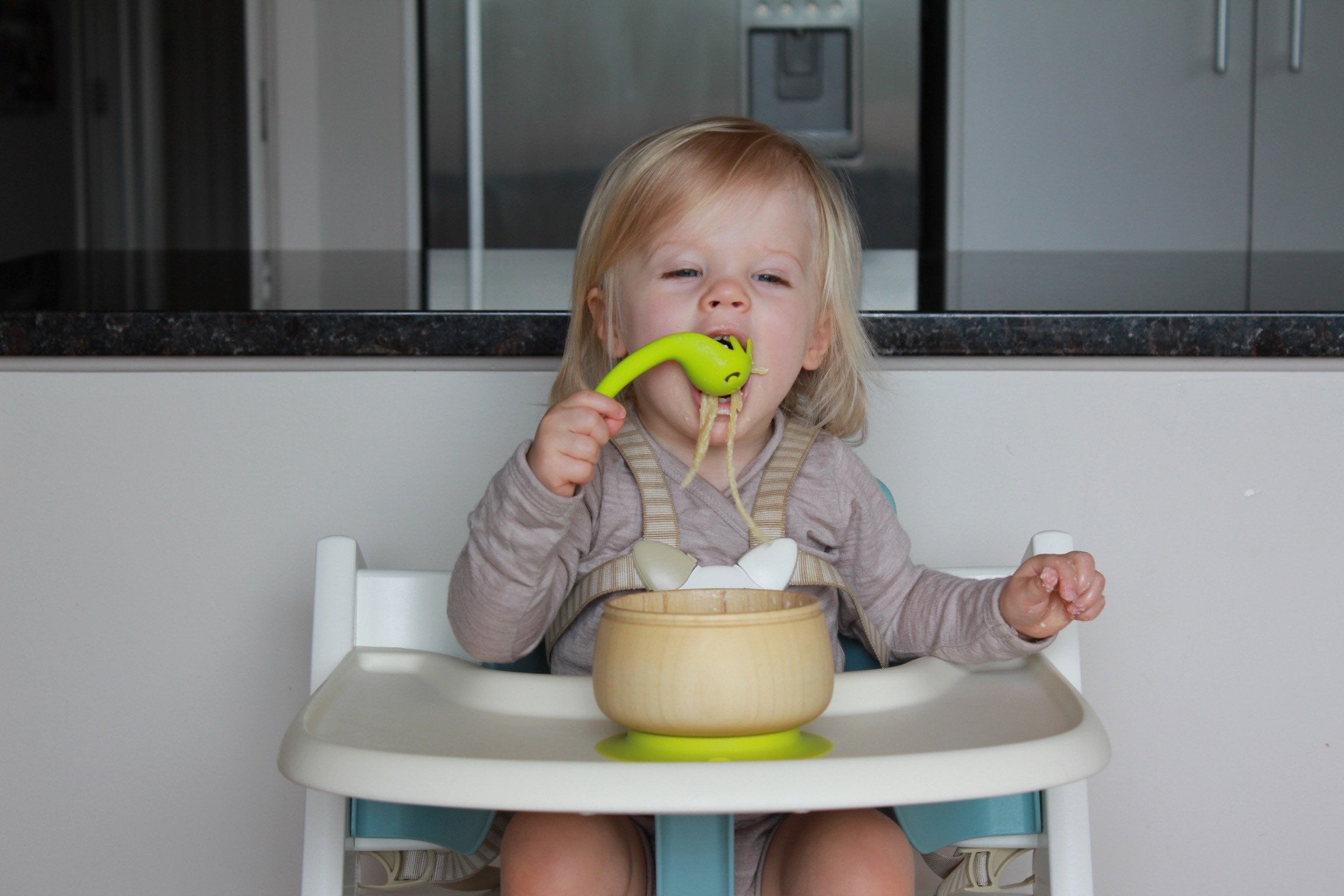 haakaa-silicone-noodle-spoon-baby-led-weaning-tool-100-silicone-pack-of-4 image 6