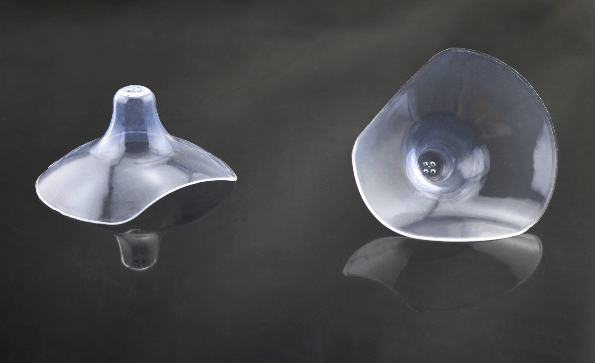 haakaa-silicone-nipple-shields-2-pk-18-mm image 3