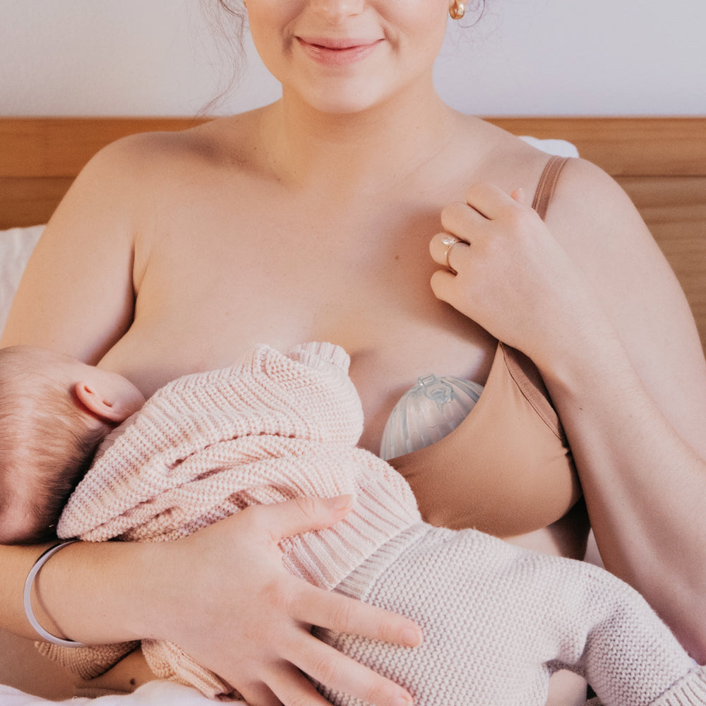 haakaa-shell-wearable-silicone-breast-pump-4-oz-6-pack-hands-free-milk-collector image 3