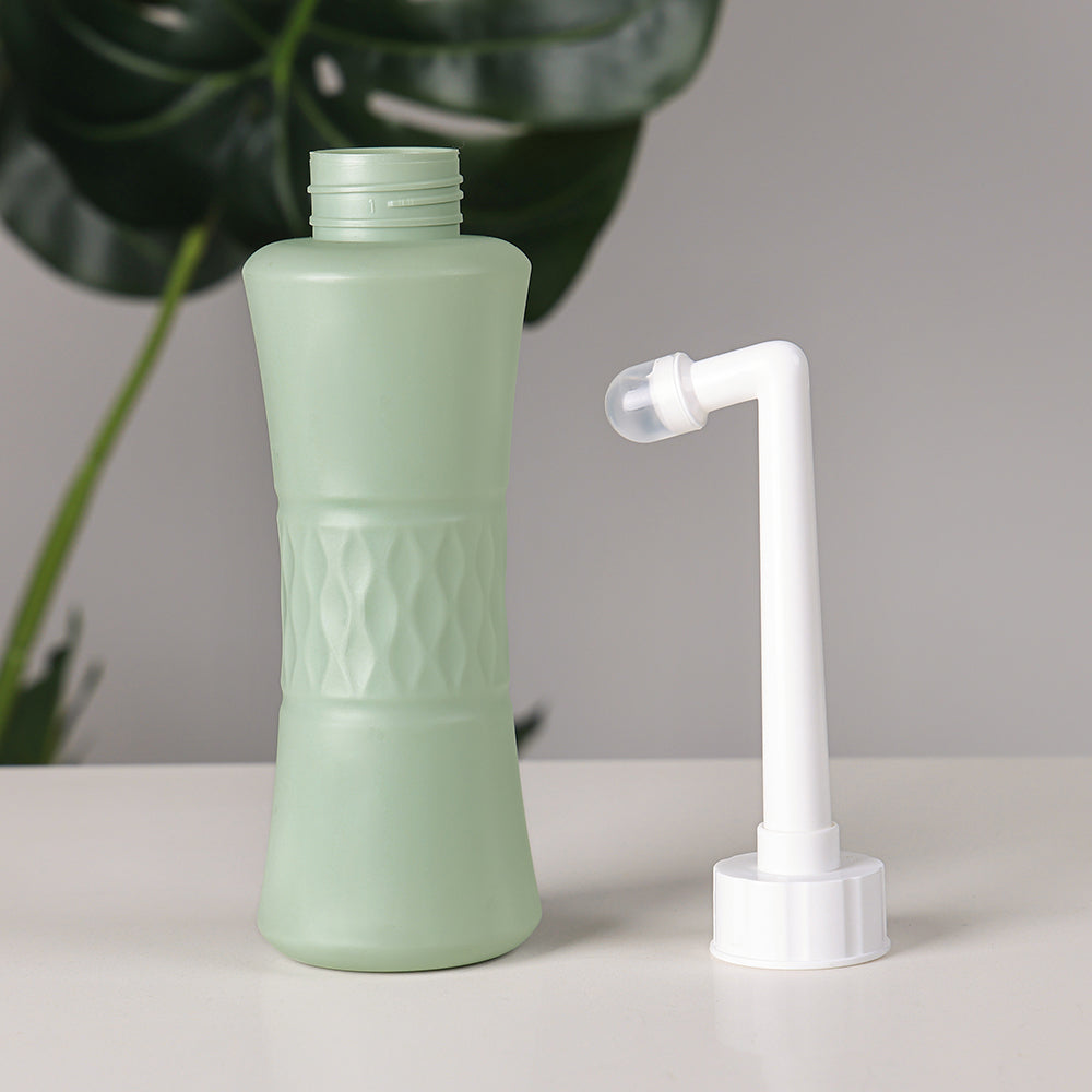 haakaa-pericleanse-bottle-for-postpartum-care image 3