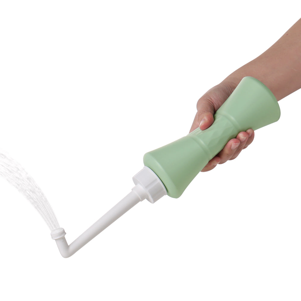 haakaa-pericleanse-bottle-for-postpartum-care image 5