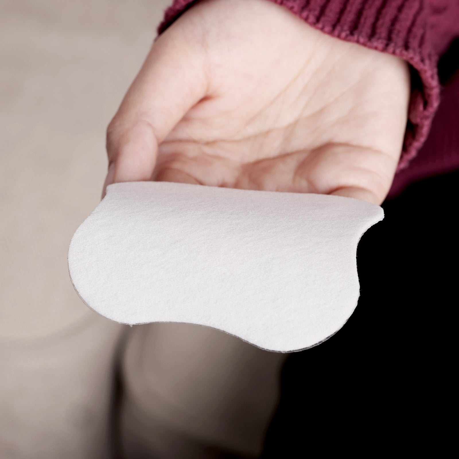 haakaa-soothing-hydrogel-breast-pads image 2