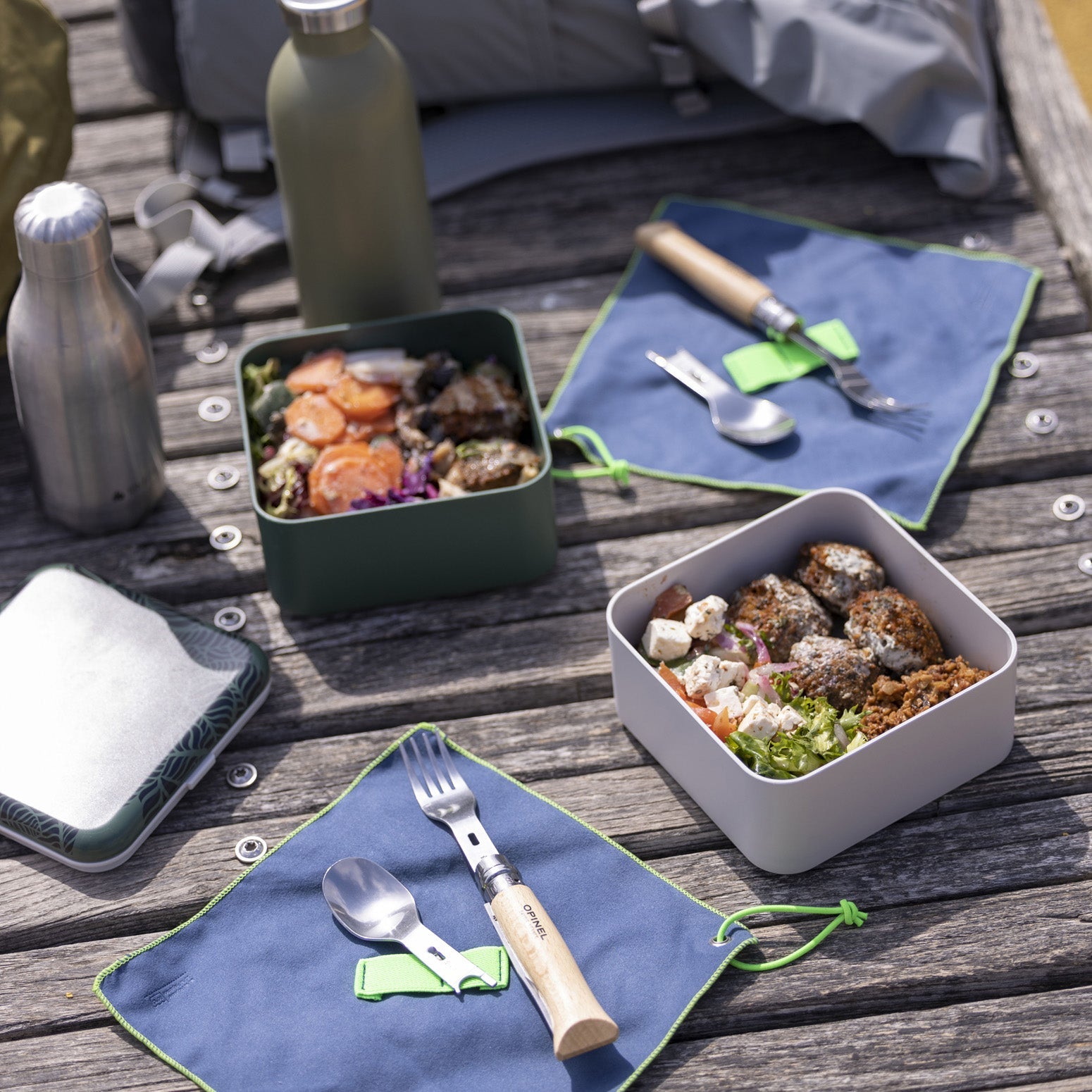 opinel-picnic-set-with-no-08-knife-picnic image 2