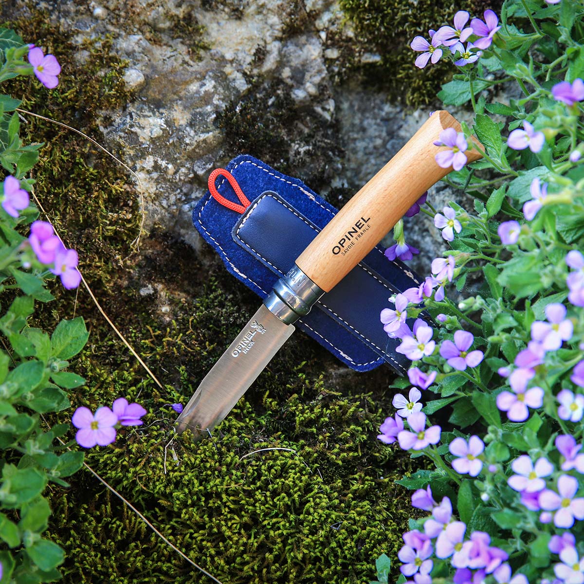 opinel-pocket-knife-sleeve-blue-synthetic-leather-carry-case-for-no-06-07-and-08 image 2