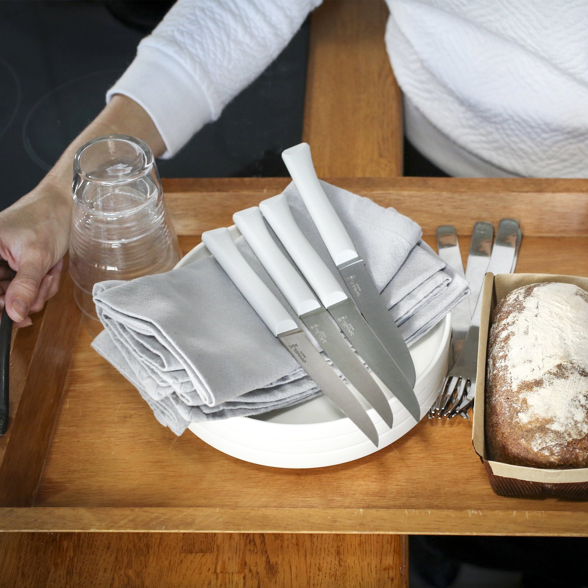 opinel-bon-app-tit-serrated-steak-knife-set-set-of-4-dishwasher-safe image 2