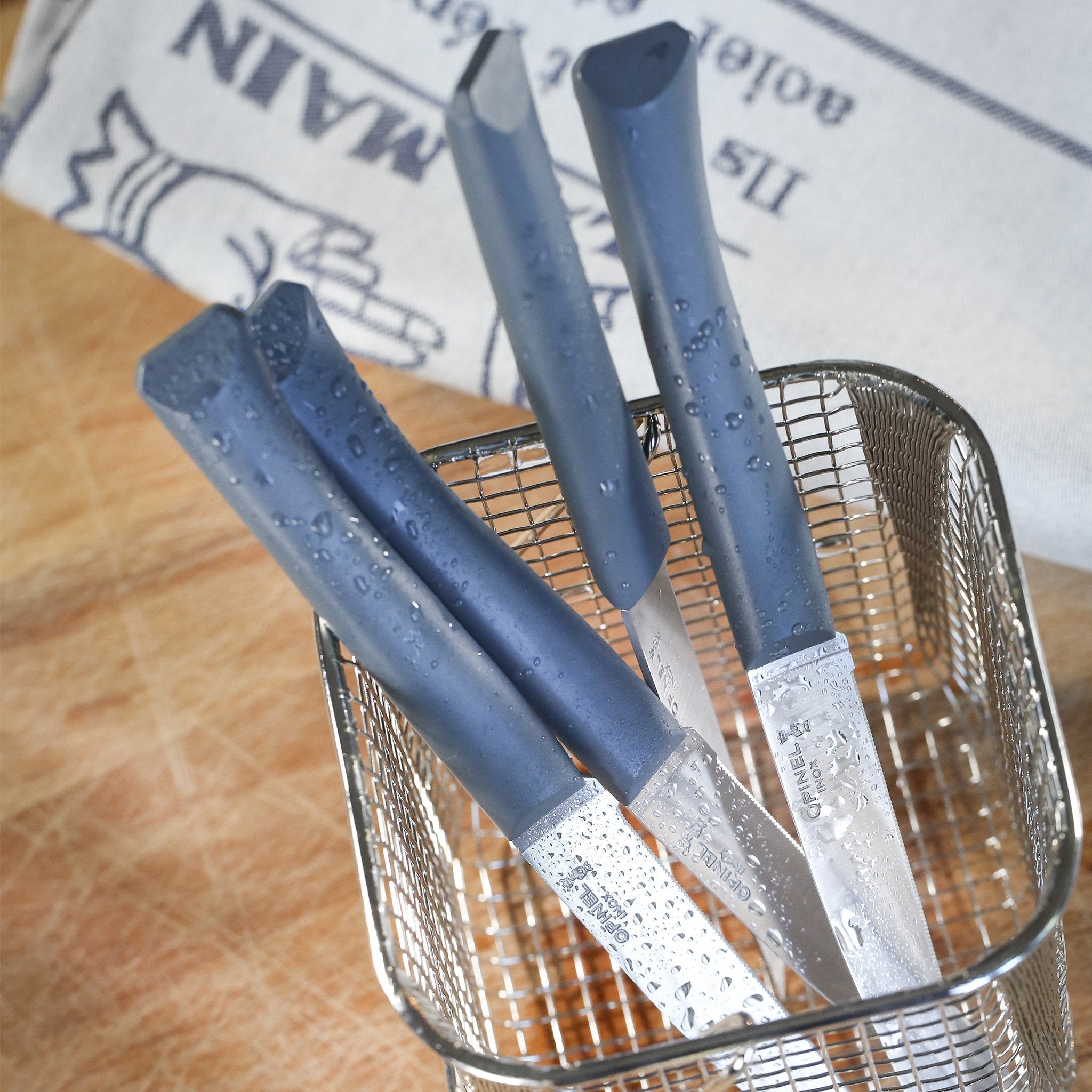 opinel-bon-app-tit-serrated-steak-knife-set-set-of-4-dishwasher-safe image 3