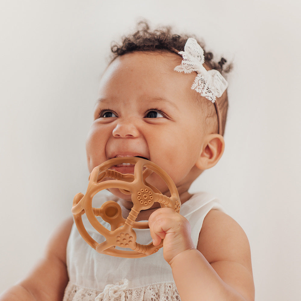 haakaa-silicone-teething-ball-1-pack-freezer-safe image 5