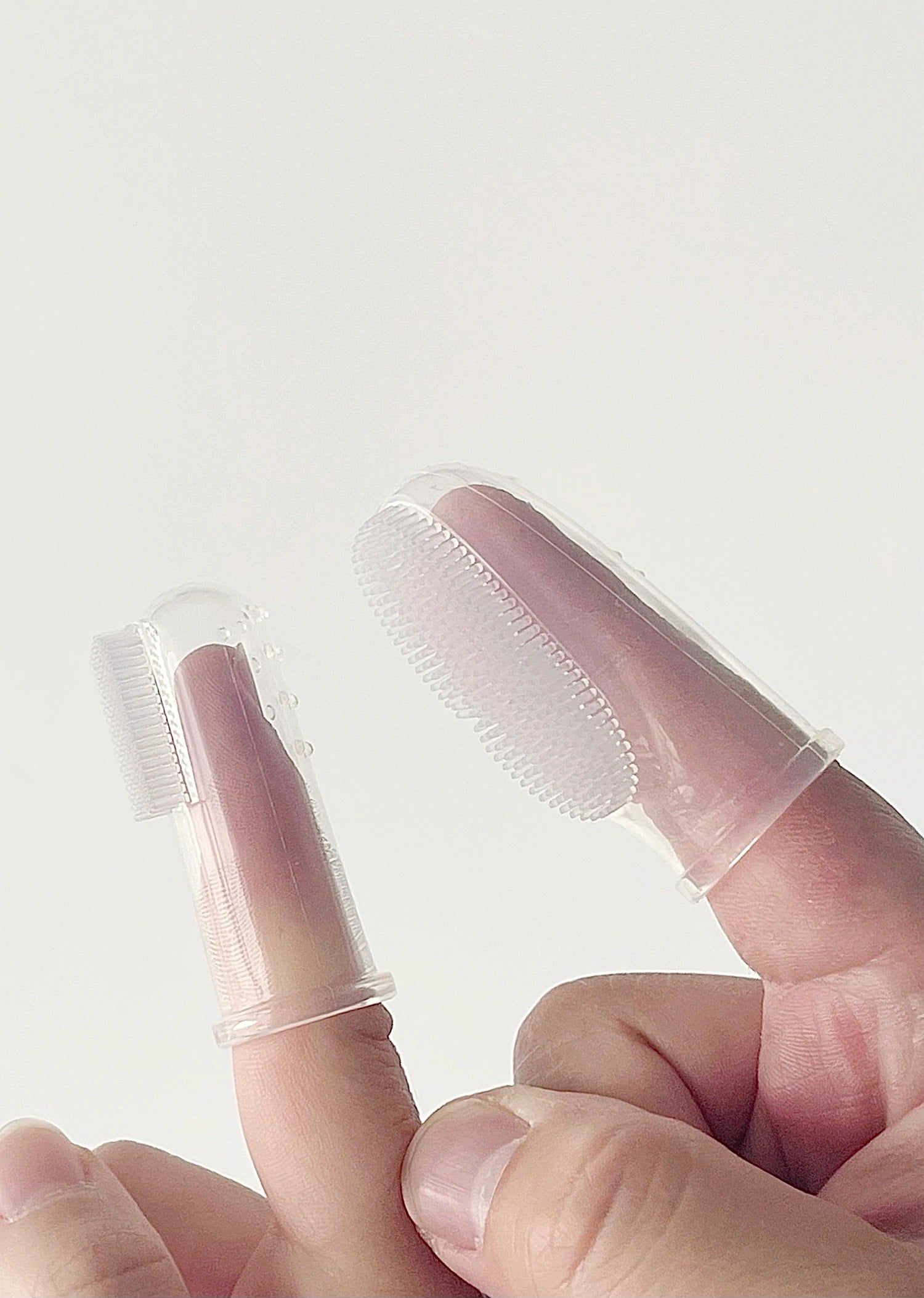 haakaa-silicone-finger-toothbrush-set-2-pack-small-large-for-newborn-infant-oral image 7