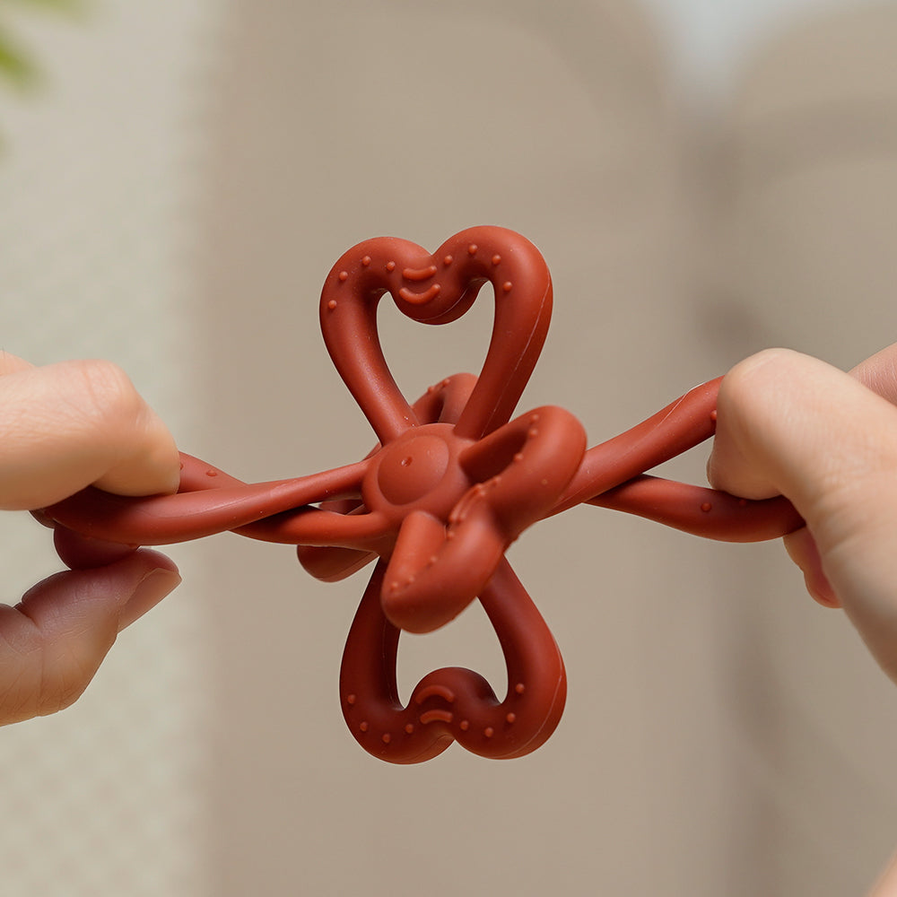 haakaa-silicone-clover-teether-6-leaf-design-1-pack image 4